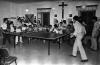 Societat. Torneig de ping pong al saló parroquial. Principis dècada 1970.